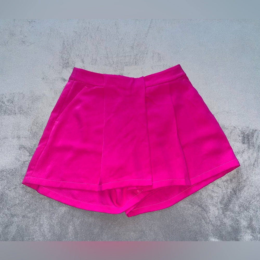 Banana Republic Skort Fuchsia Pink With Pockets  Side Zip Size 2 Summer Shorts